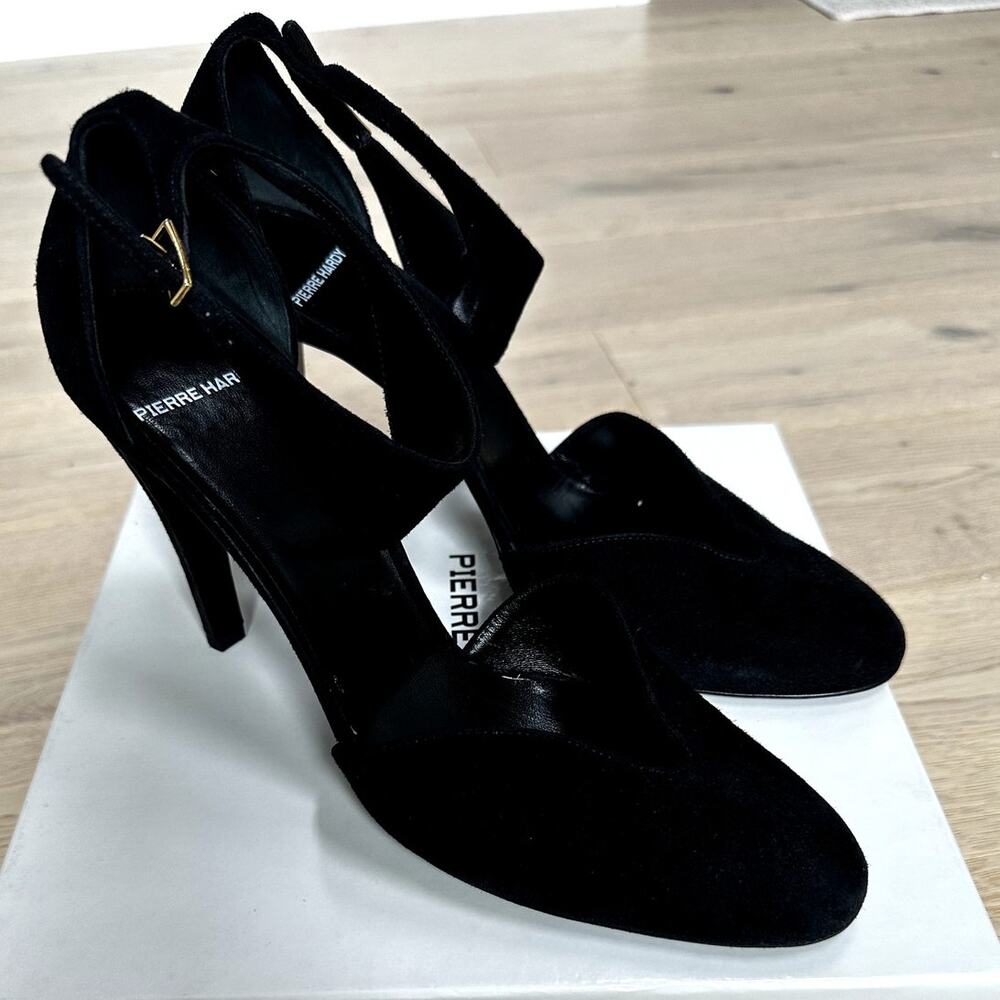 Pierre Hardy Black Suede Kid Ankle Strap Heels Size 40.5 (Retails $845)‎